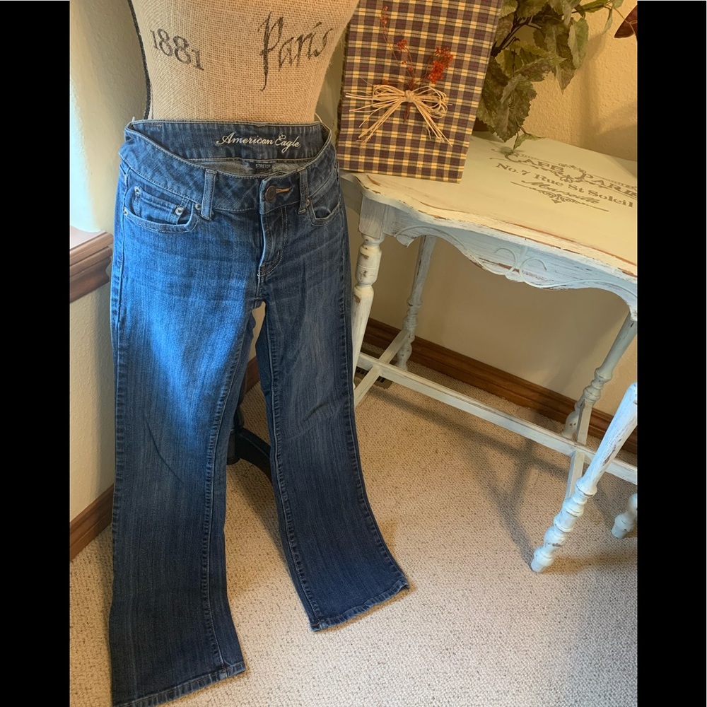 Size 2 American Eagle Jeans